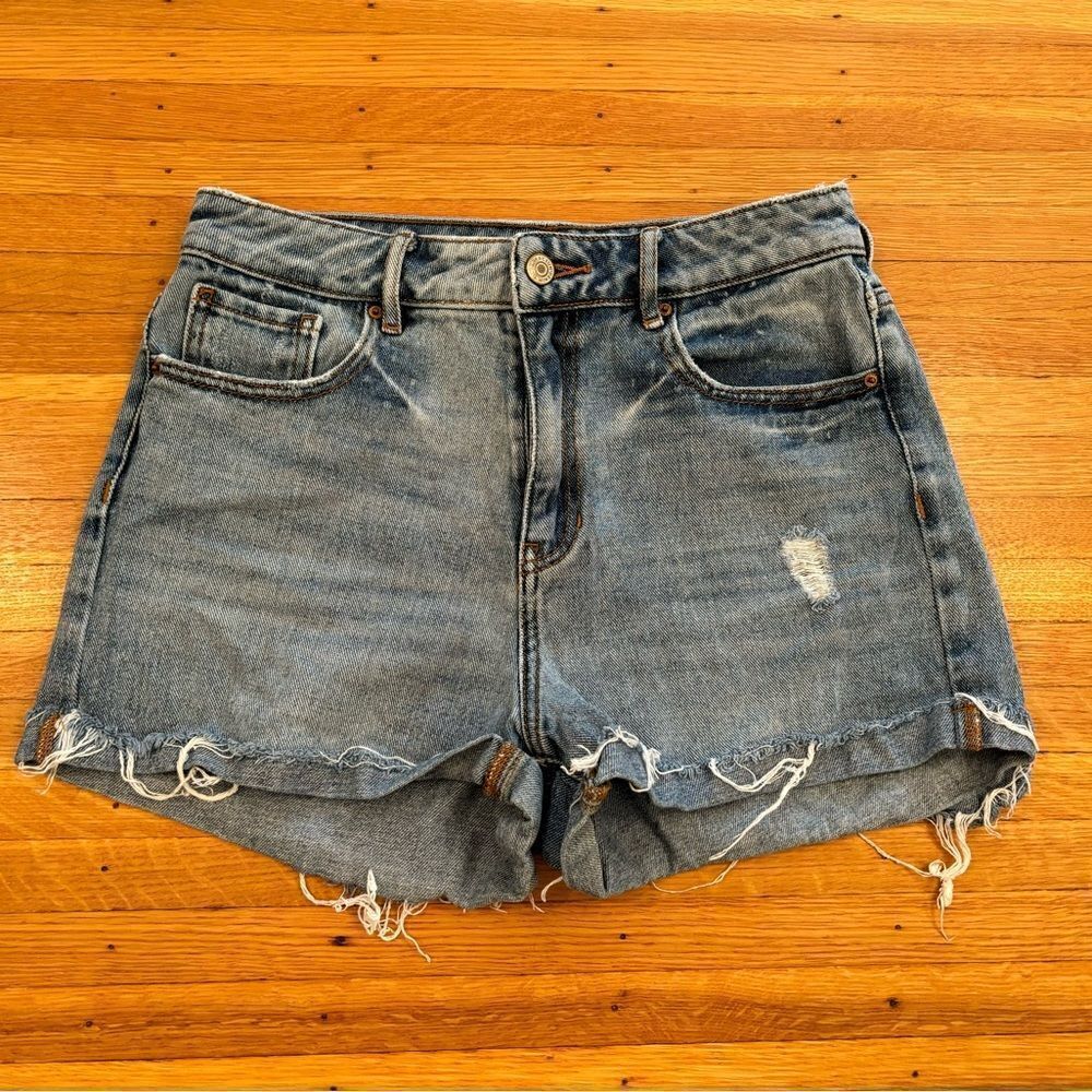 Pacsun light wash Jean Mom Short